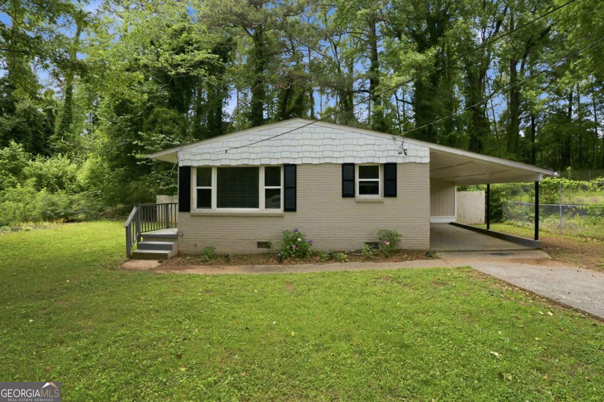748 Amber Place NW Property Photo 1