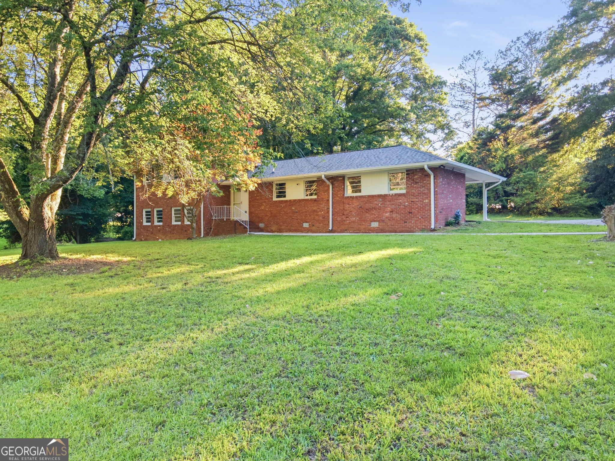 180 E Greenwood Drive