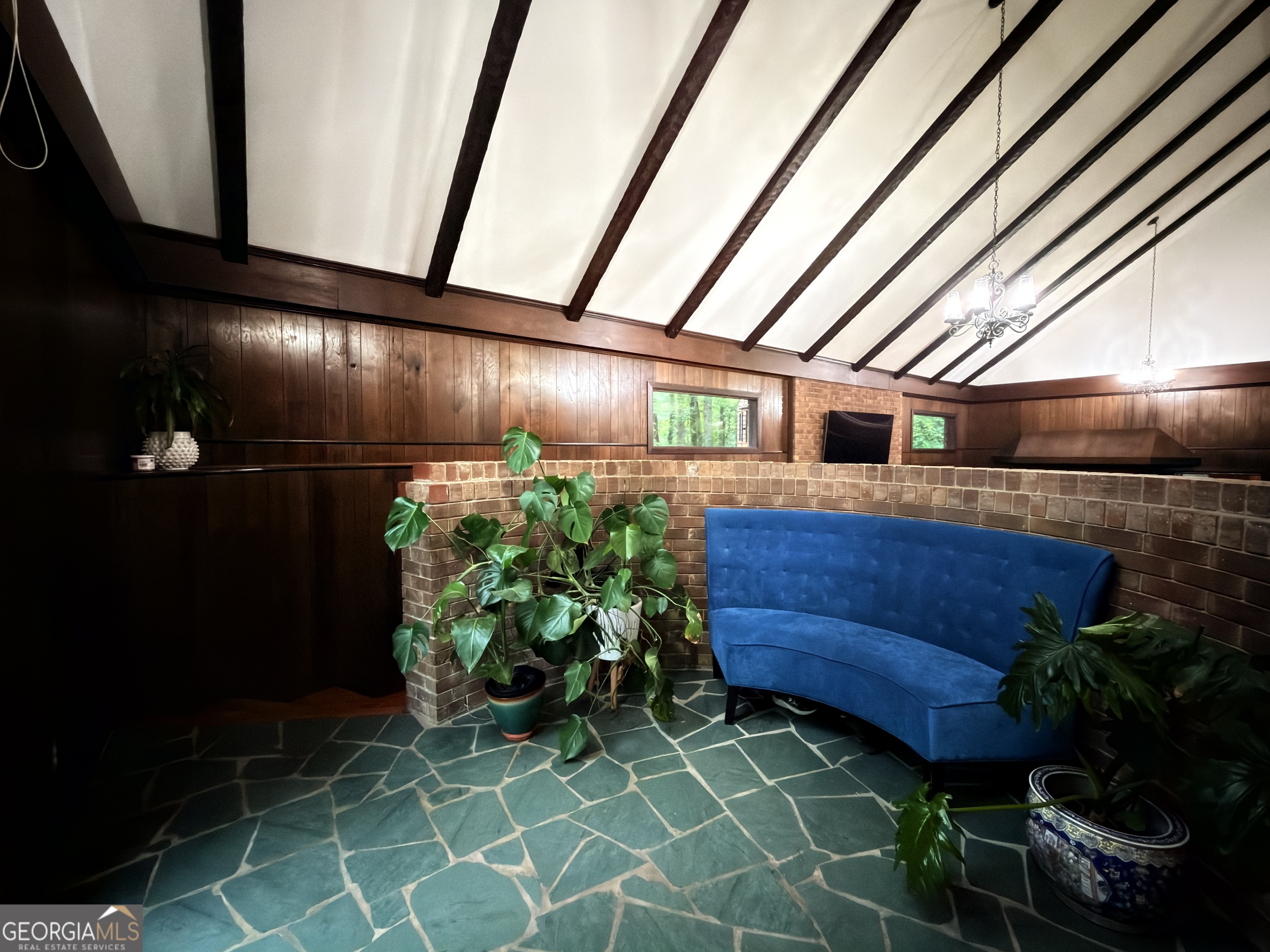 1605 Saint Tropez Way Property Photo 8