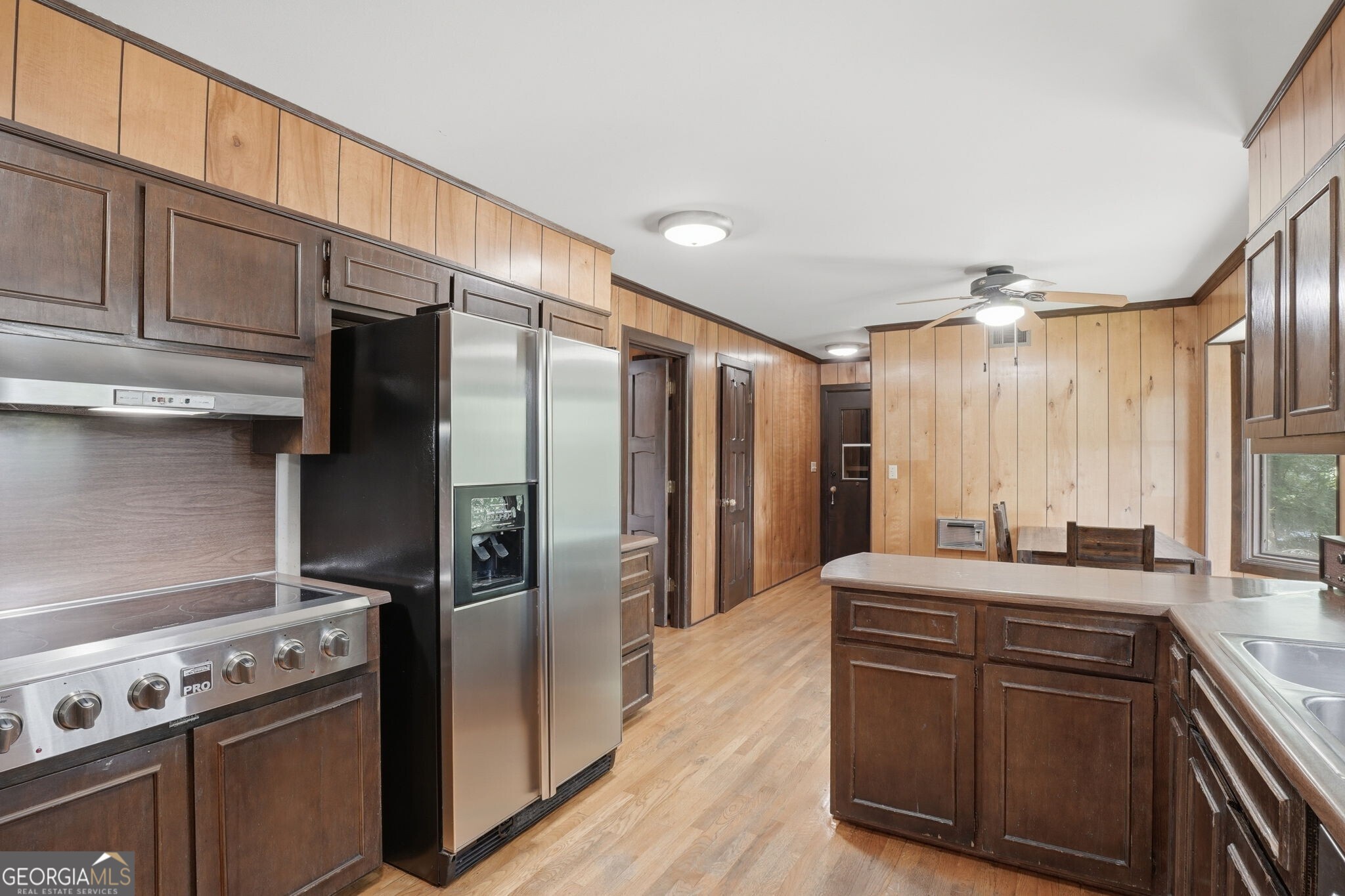 1605 Saint Tropez Way Property Photo 12