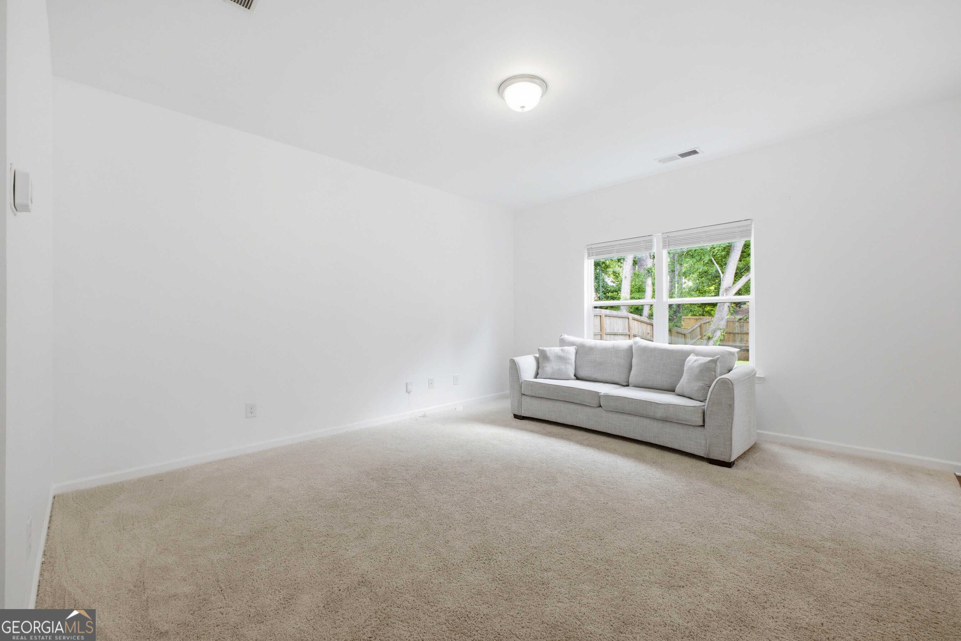 56 Bennett Way Se Property Photo 9