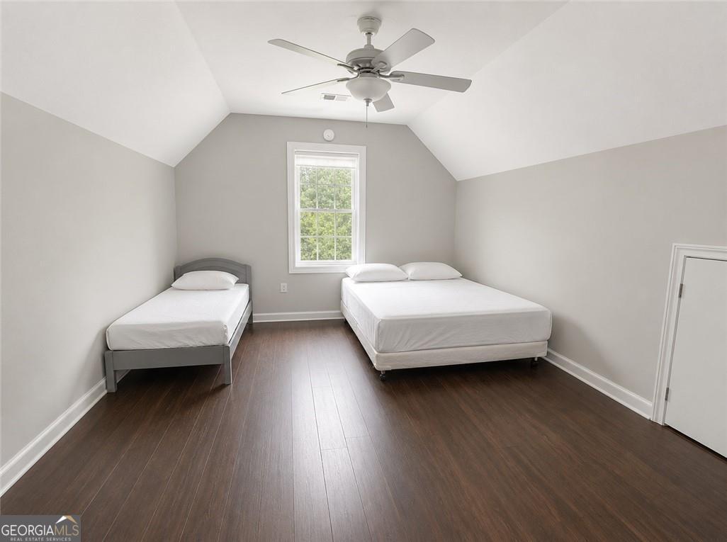 313 Vineyard Drive Property Photo 16