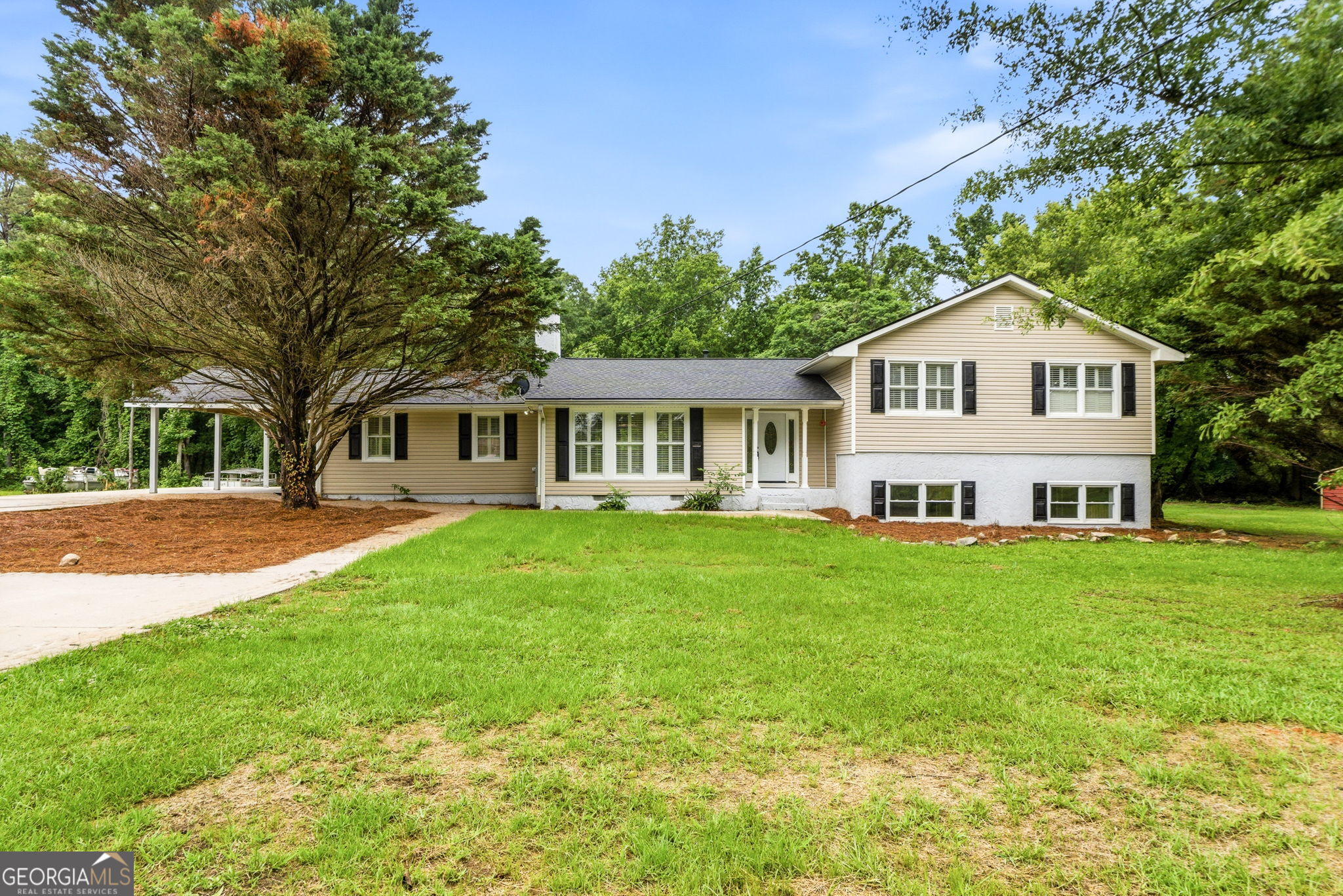 76 Willis Road Property Photo 1
