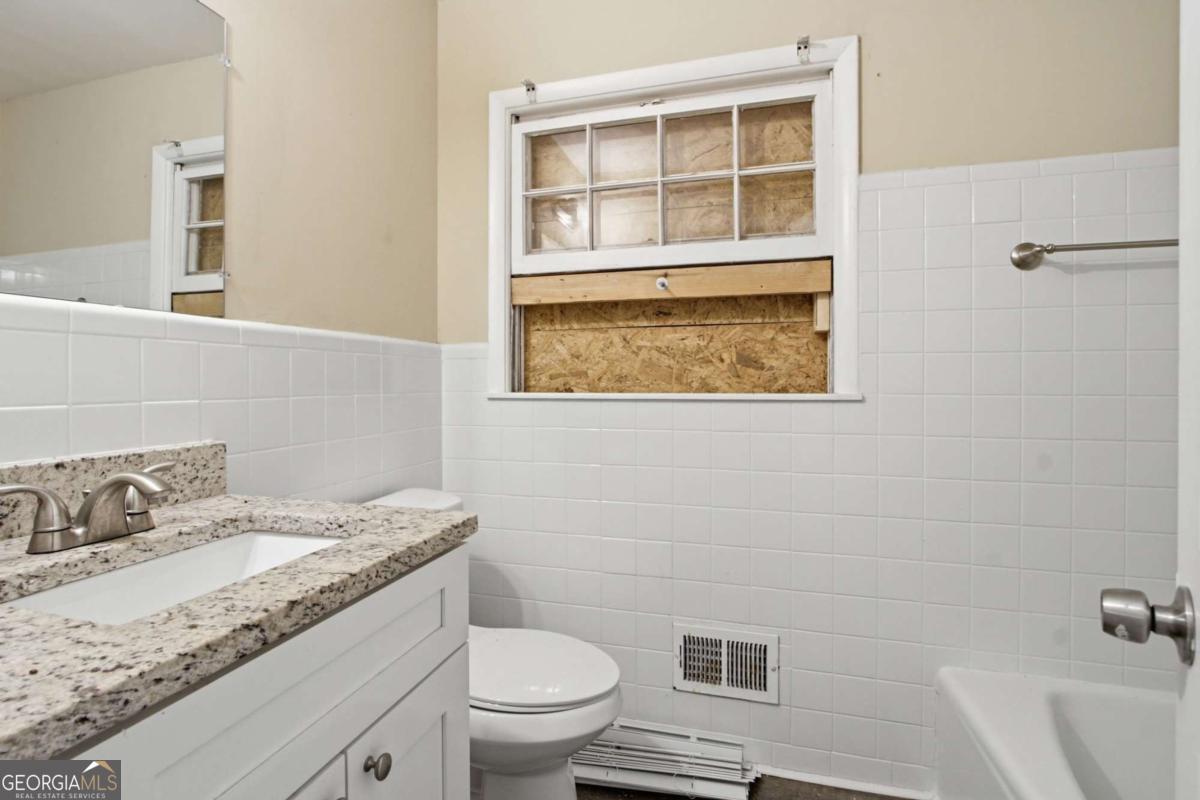 4326 Aldergate Drive Property Photo 23