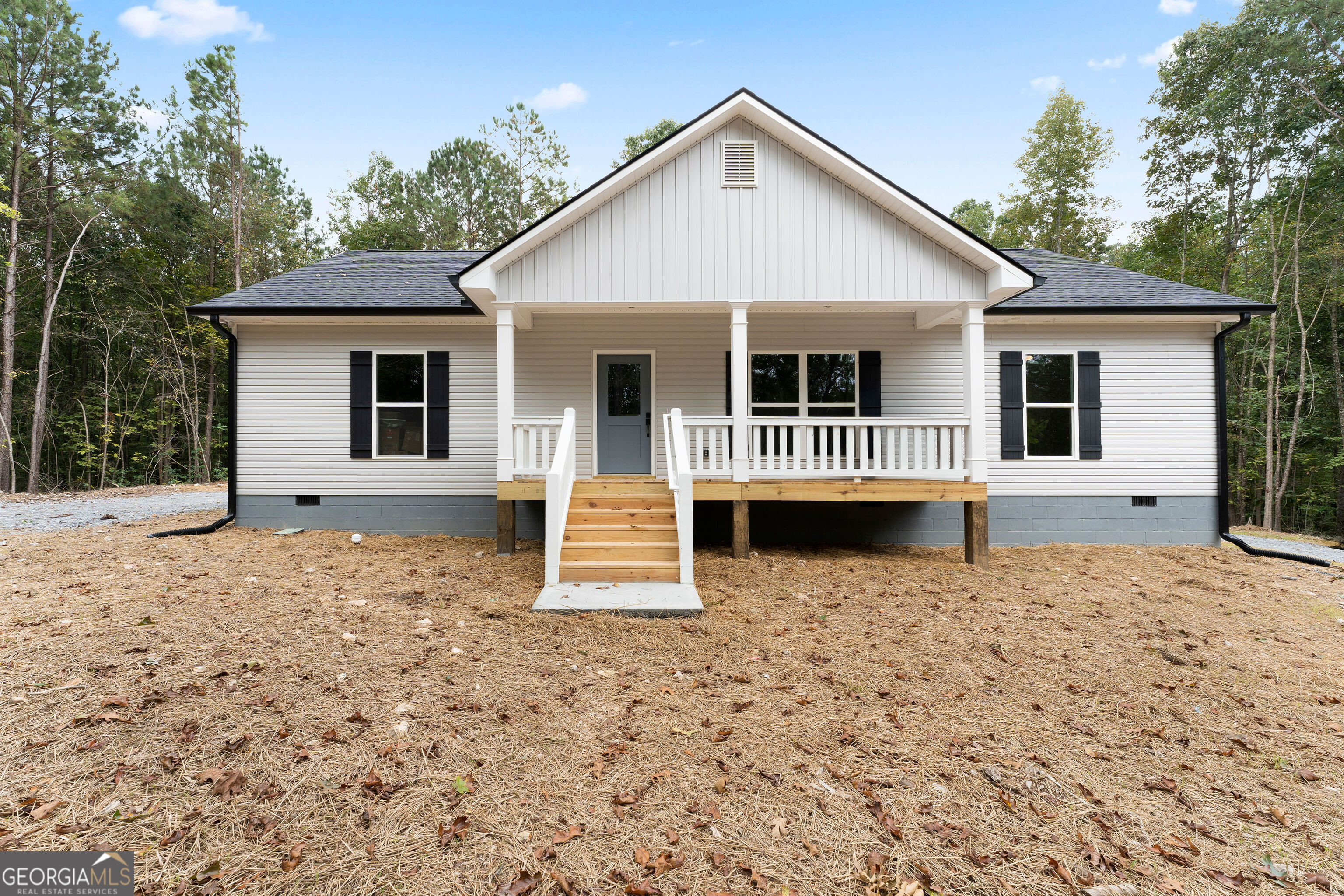 160 Wyatt Way Property Photo 1