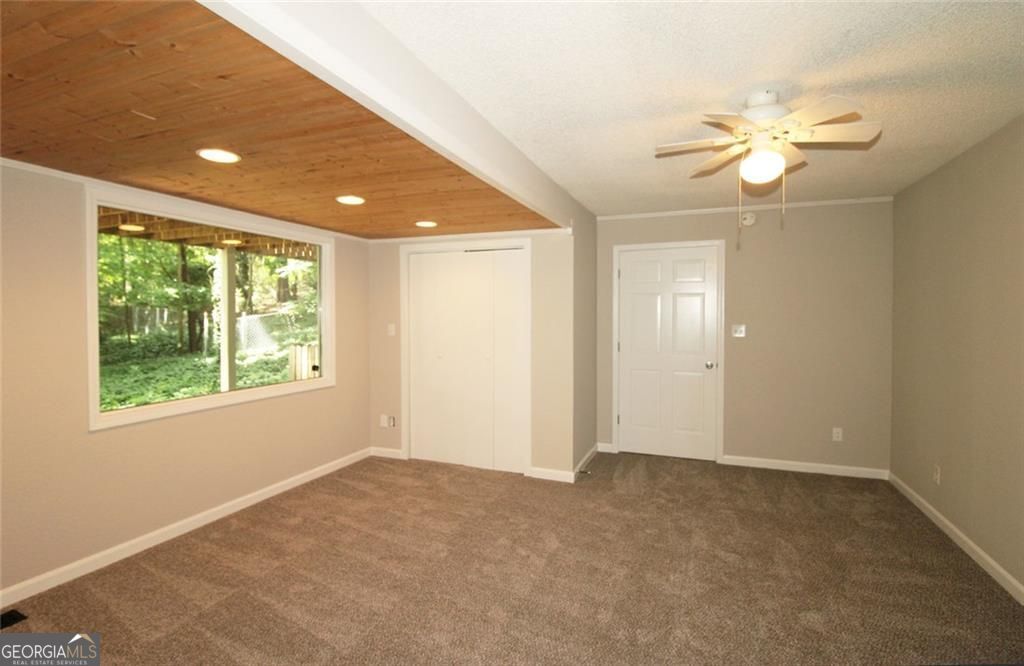 495 Nottingham Drive Property Photo 12