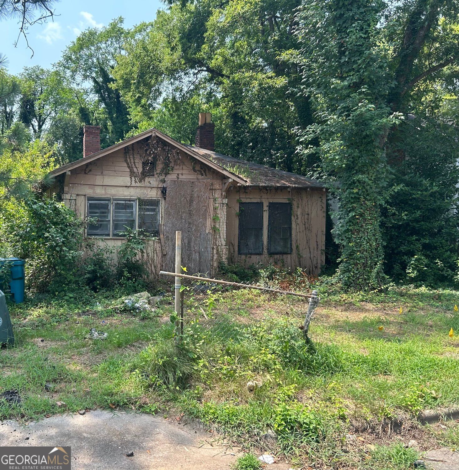 576 Cleveland Street Property Photo 1