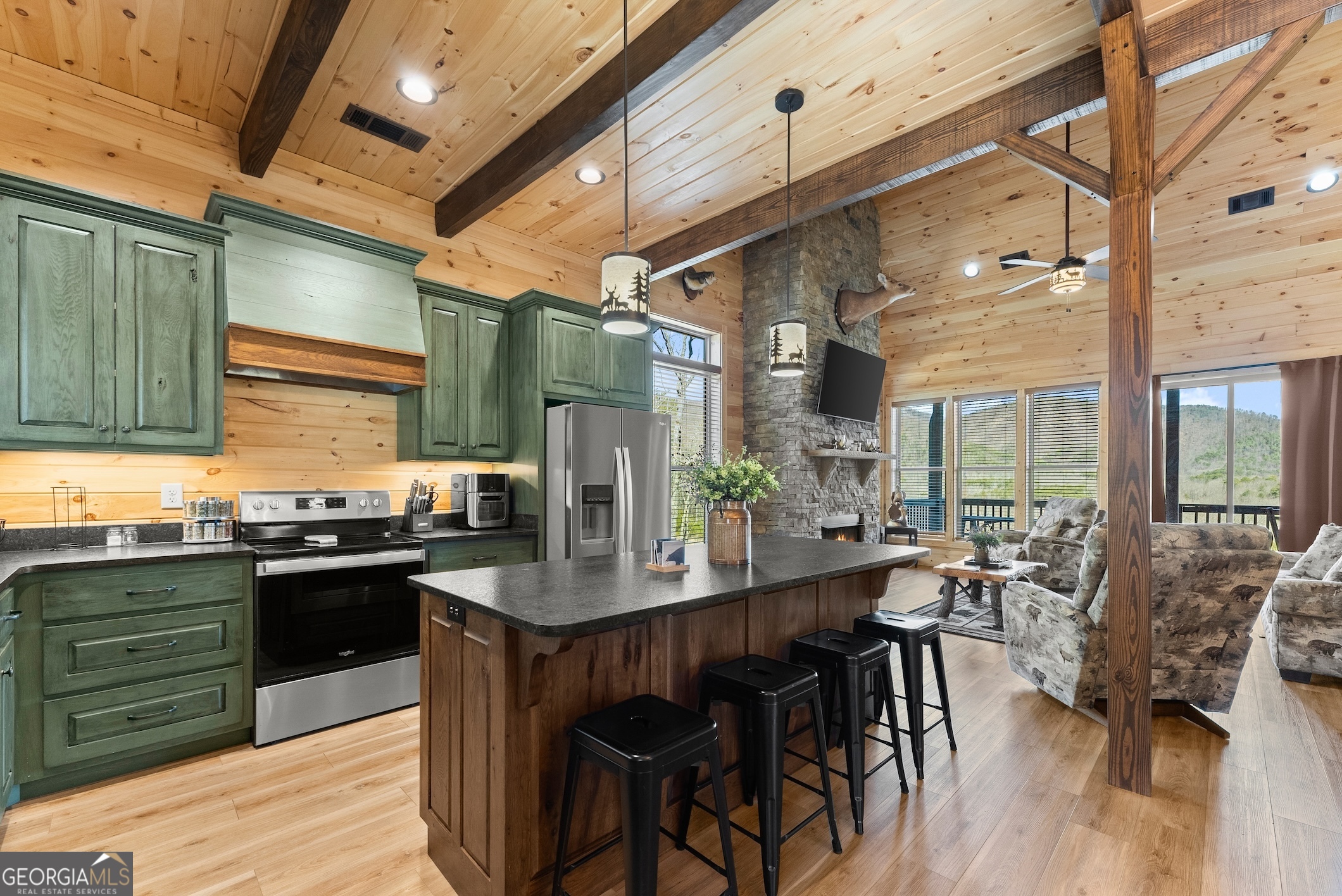 473 Monroe Ridge Road Property Photo 4