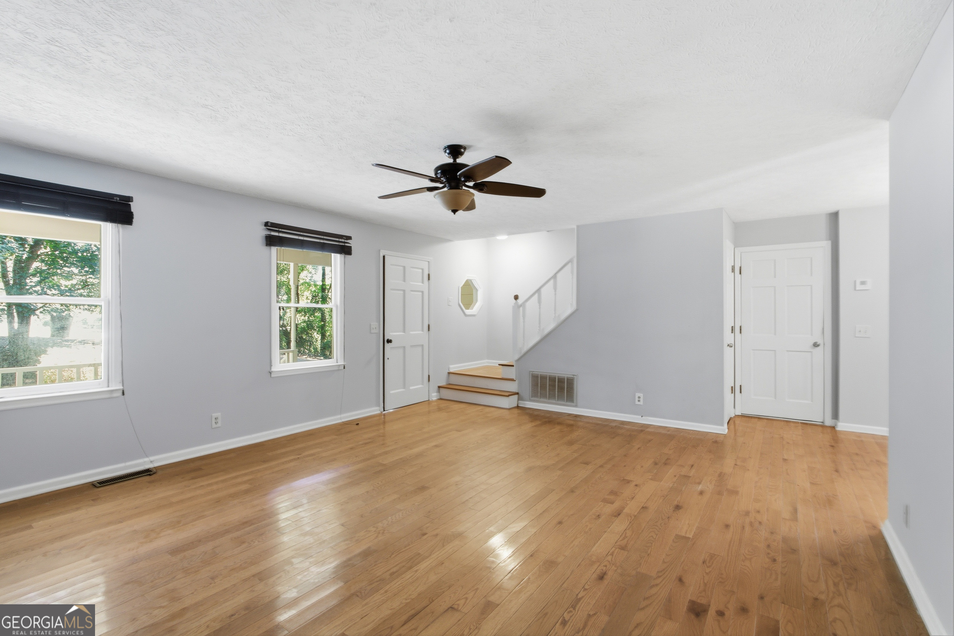 104 West Lane Se Property Photo 5