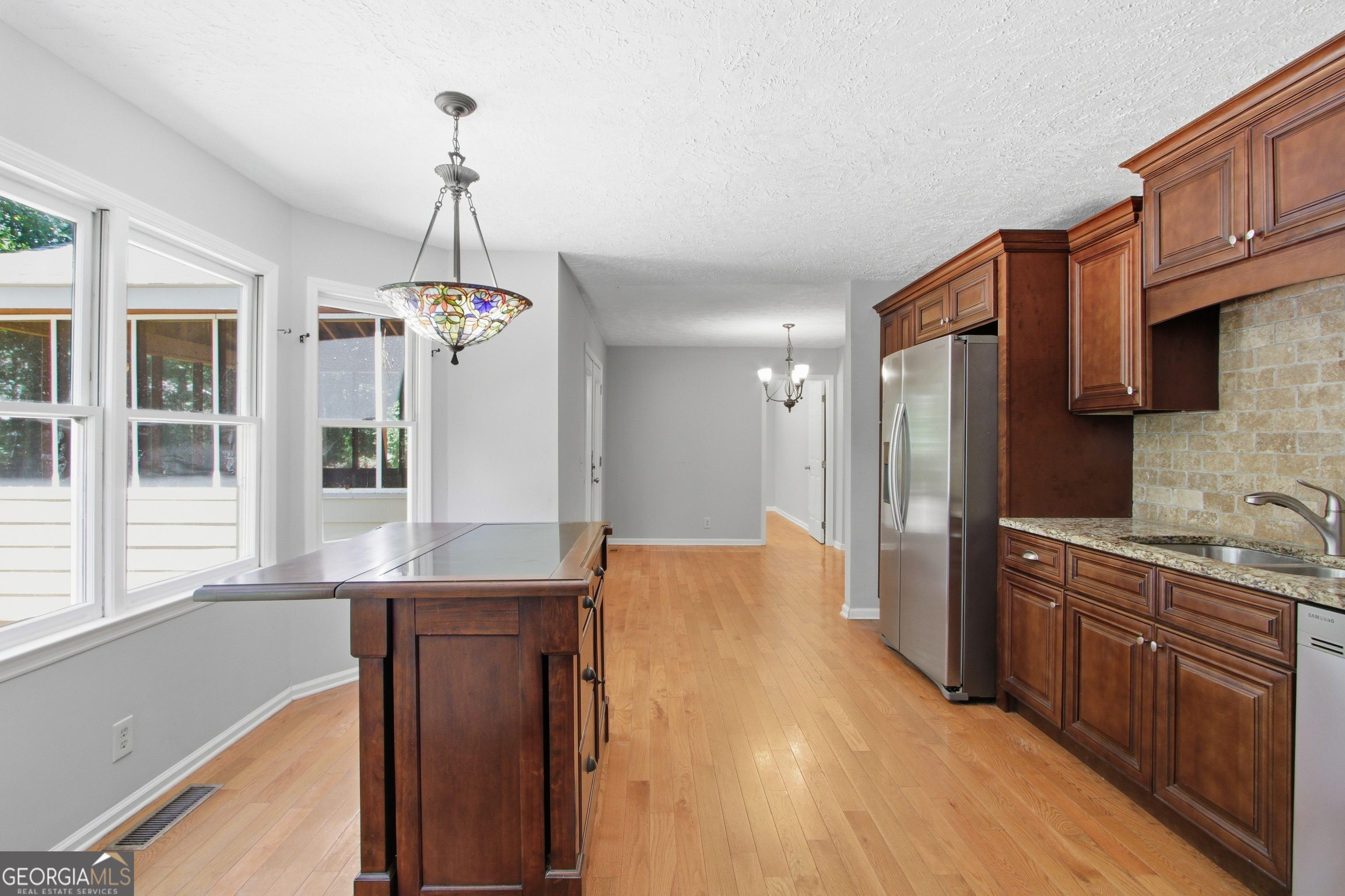 104 West Lane Se Property Photo 7