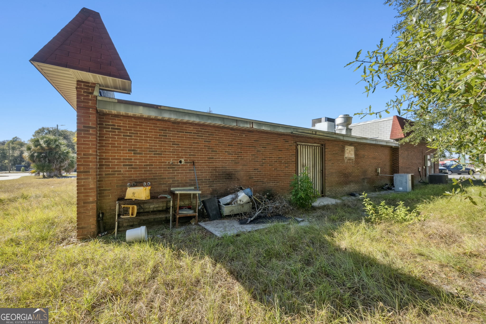 3566 S Second Street Property Photo 18