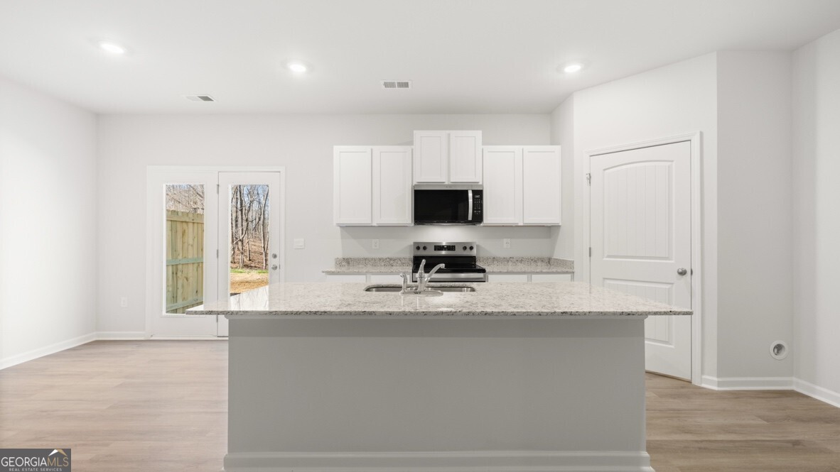 3039 Ryker Road Property Photo 4