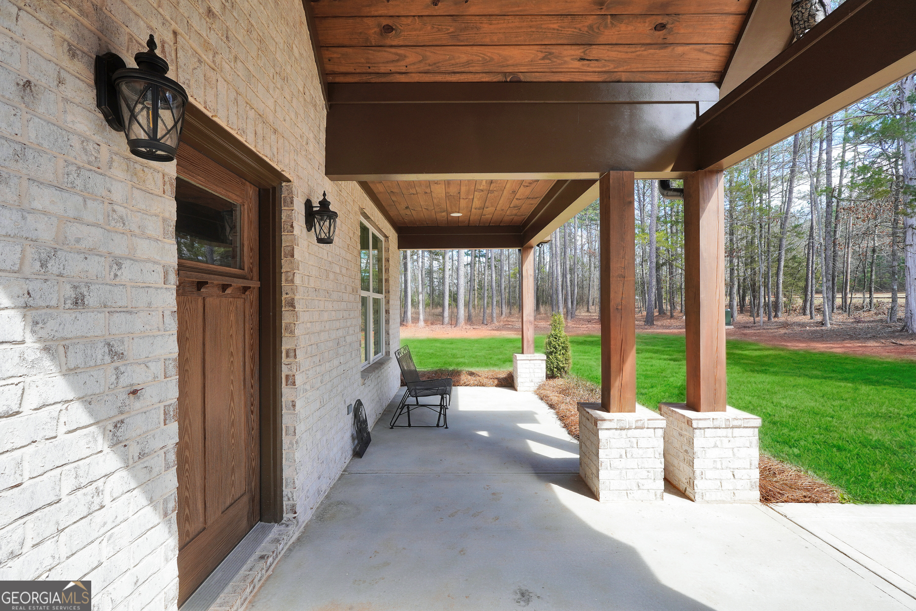 76 Brookhollow Drive Property Photo 4