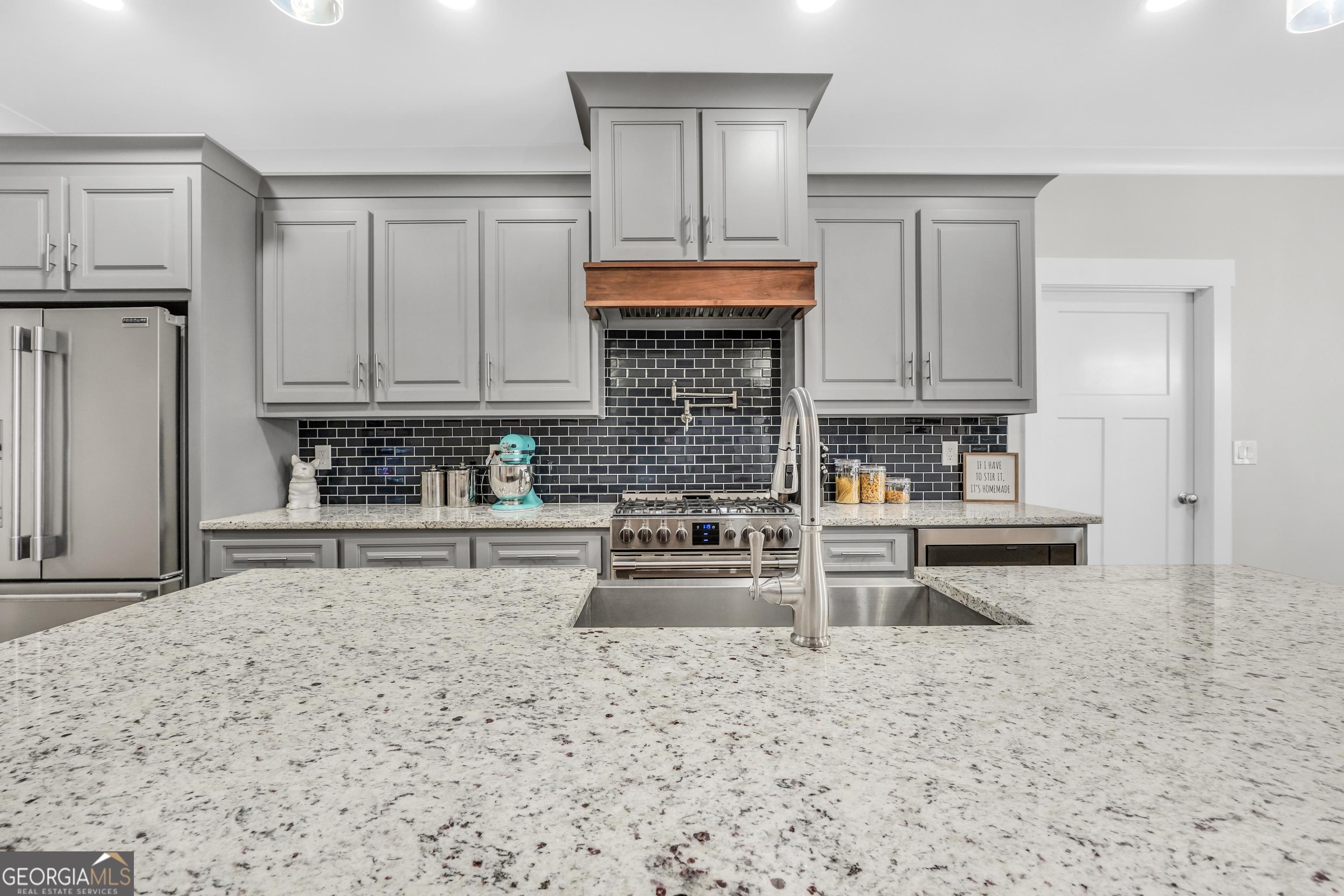 76 Brookhollow Drive Property Photo 14