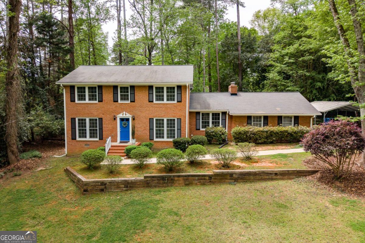 140 Rollingwood Drive Property Photo 1