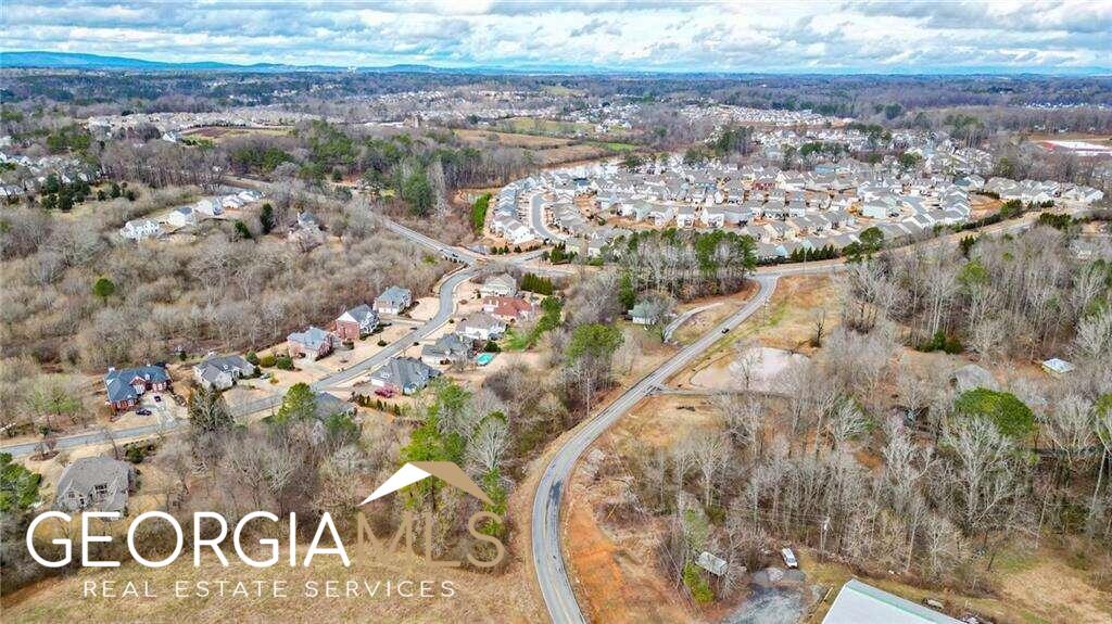 1515 Little Road Property Photo 7