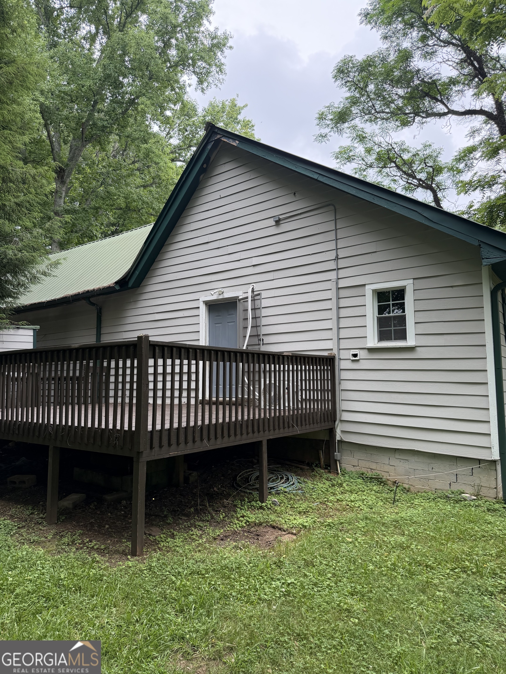 1515 Little Road Property Photo 15