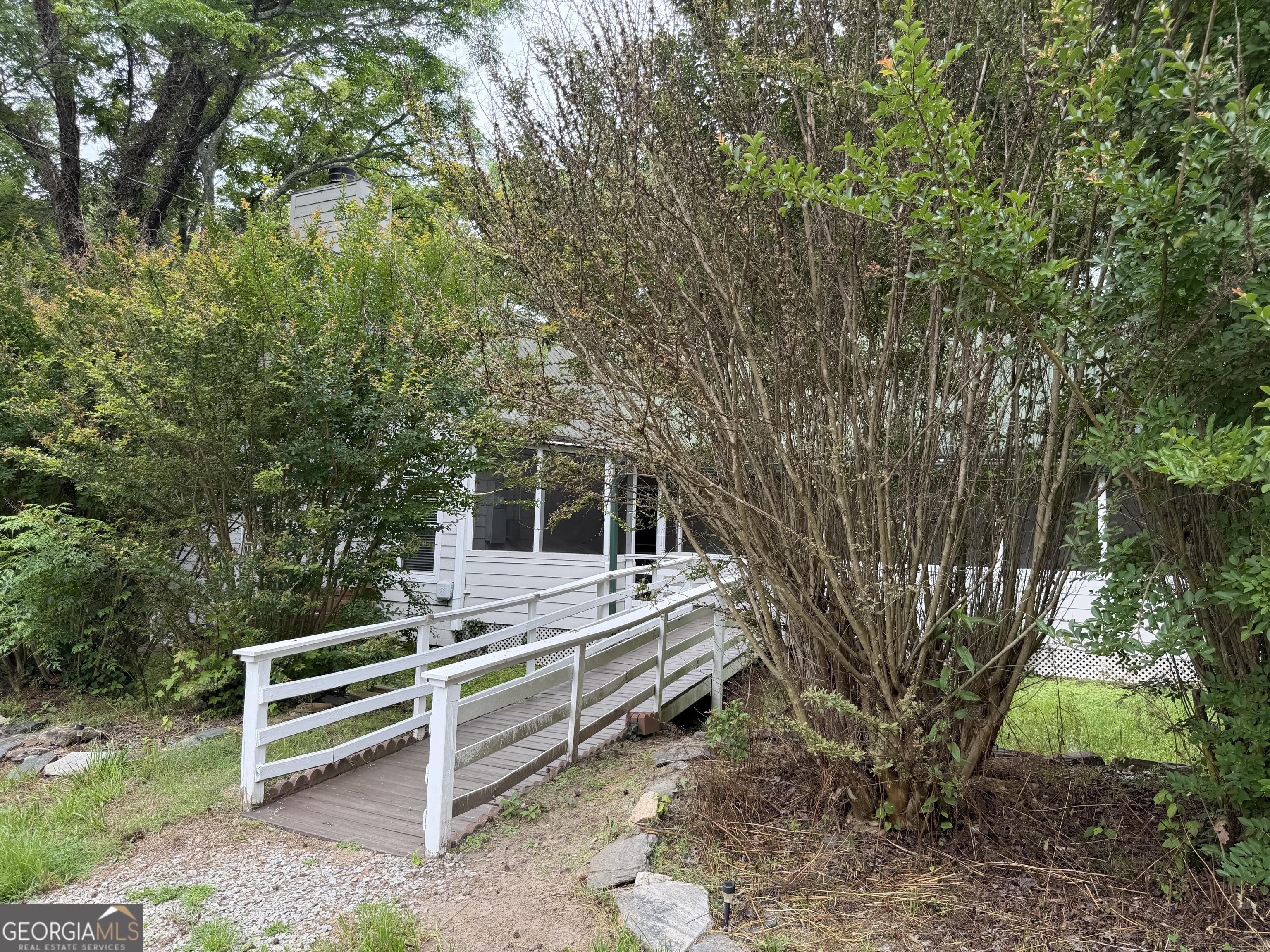 1515 Little Road Property Photo 20