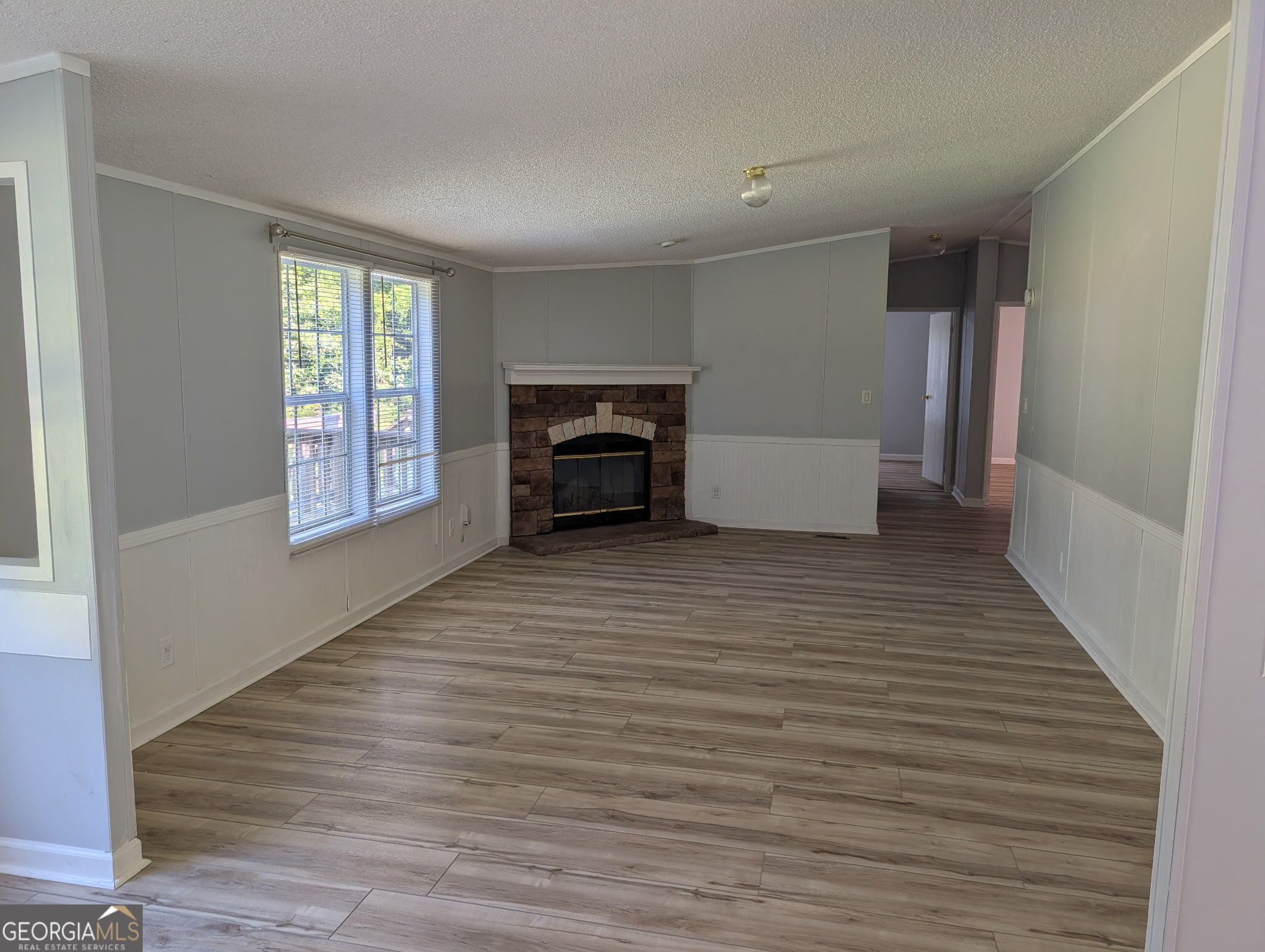 103 Silver Dollar Road Property Photo 8