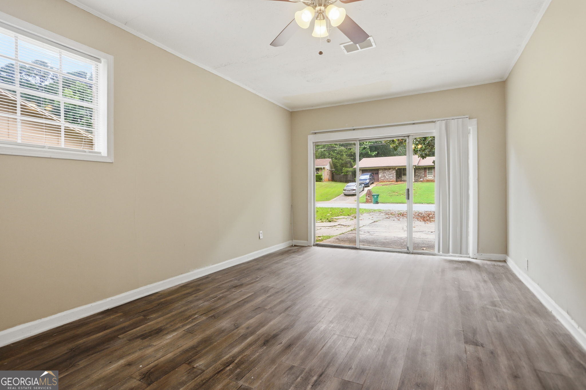 2749 Williamsburg Drive Property Photo 12