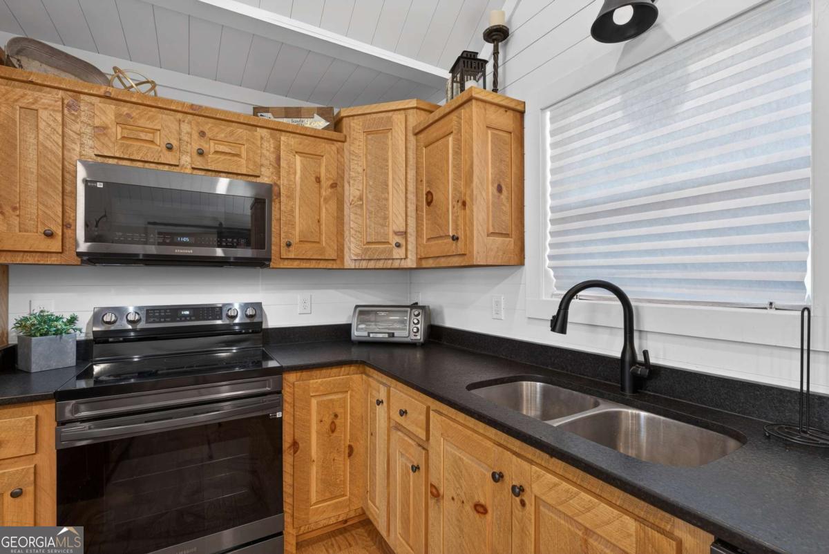 54 Barbs Way Property Photo 6