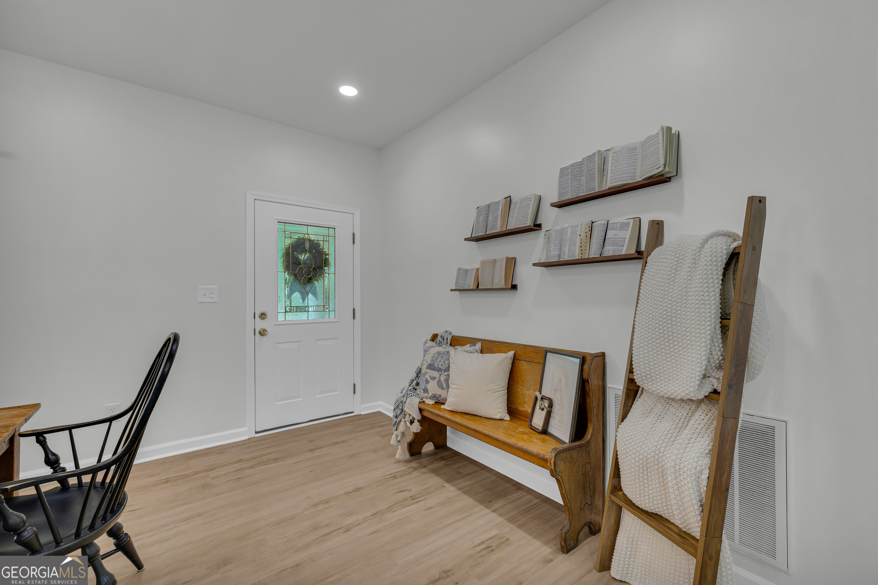 163 Tuxedo Drive Property Photo 14