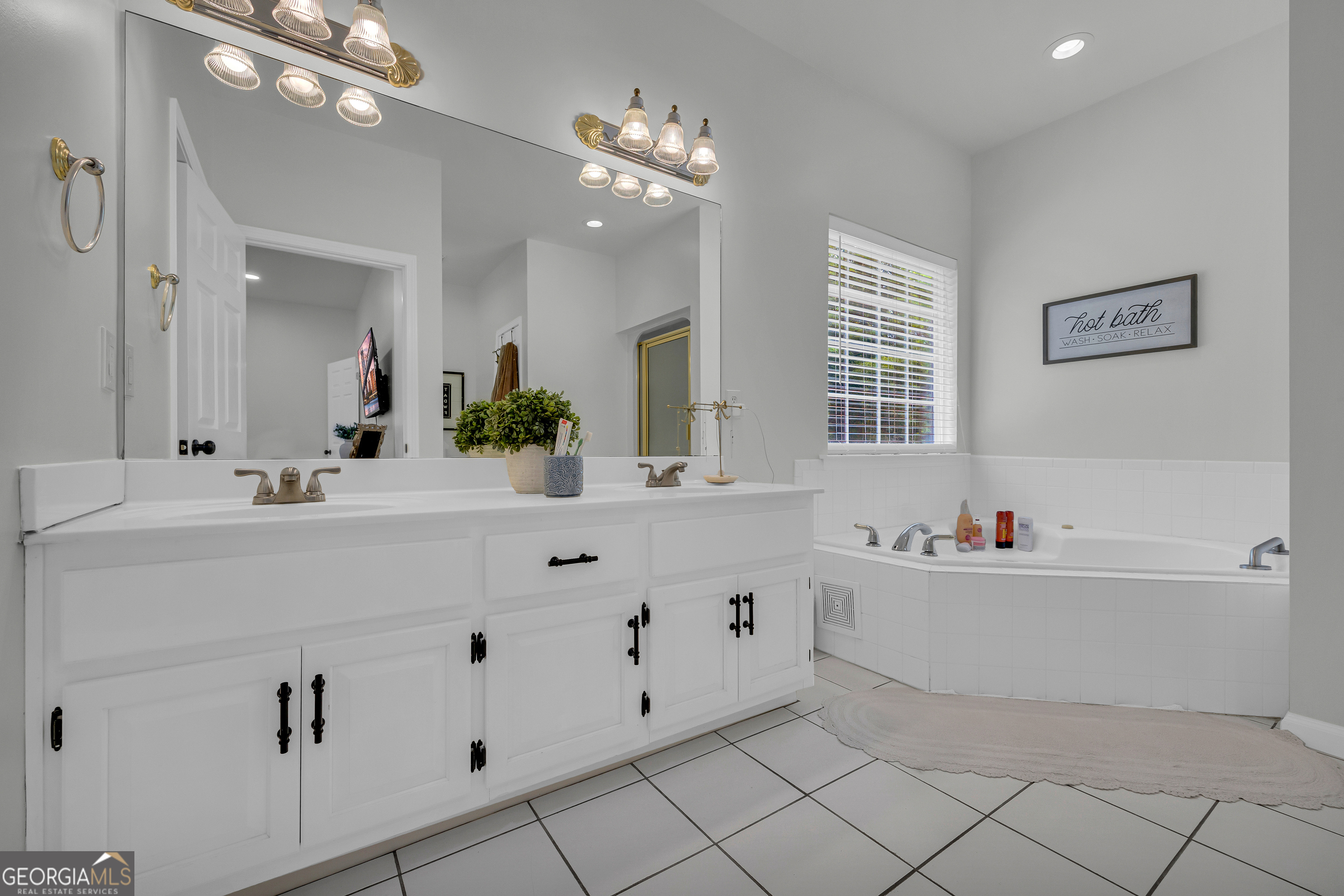 163 Tuxedo Drive Property Photo 35
