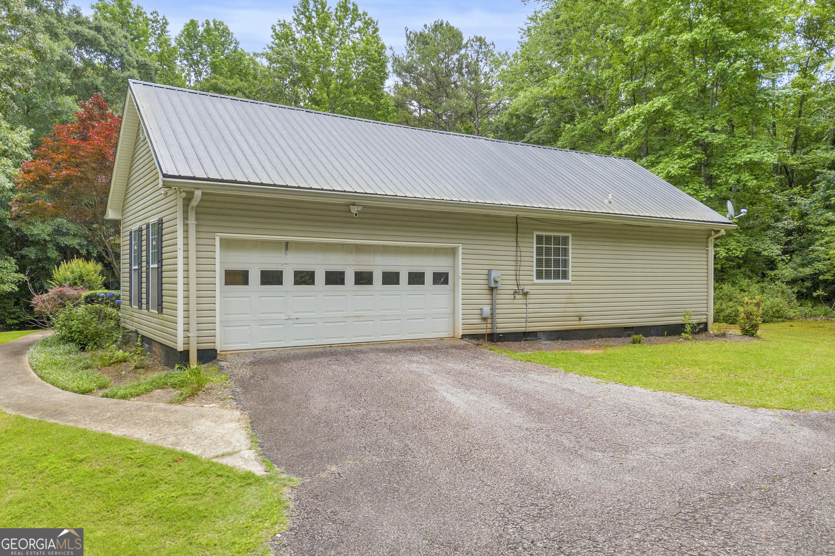 163 Tuxedo Drive Property Photo 53