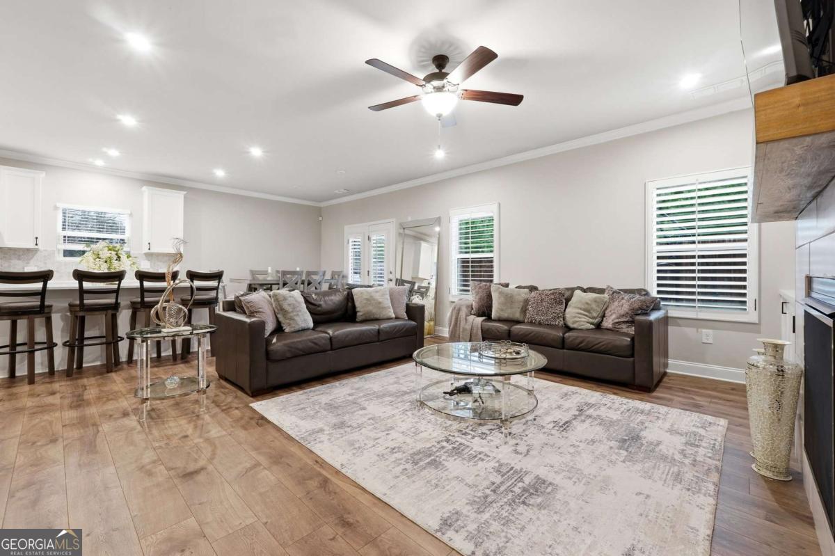 168 Brookstone Park E Property Photo 4
