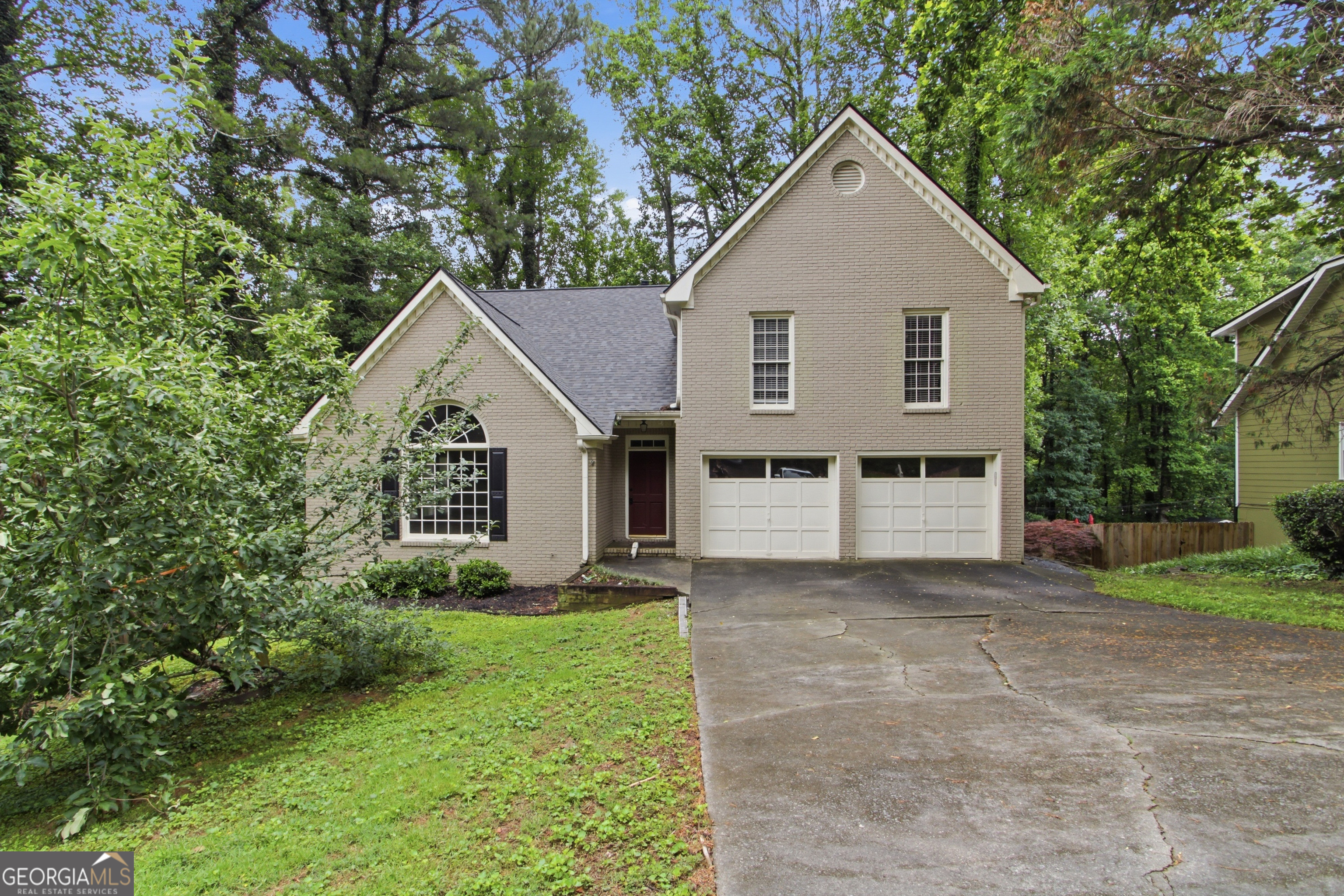 4822 Thornwood Drive Nw Property Photo 1