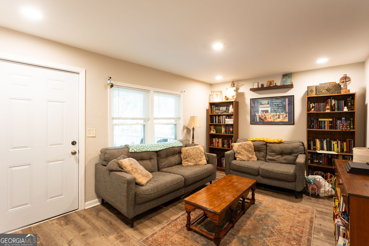 521 Green Street Property Photo 6