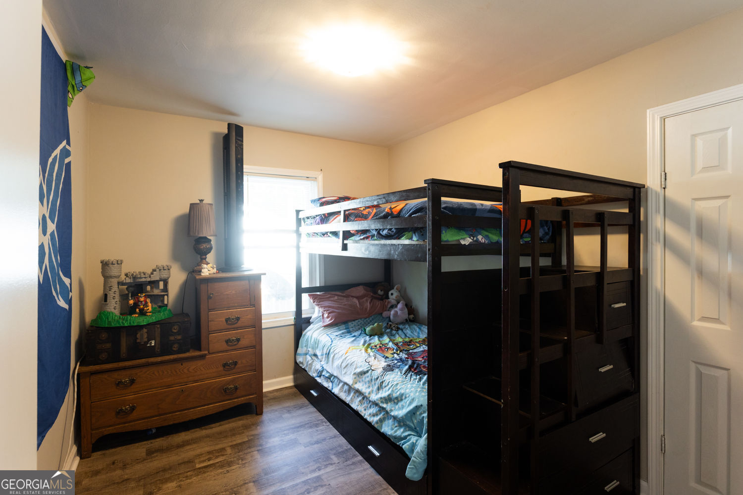 521 Green Street Property Photo 15