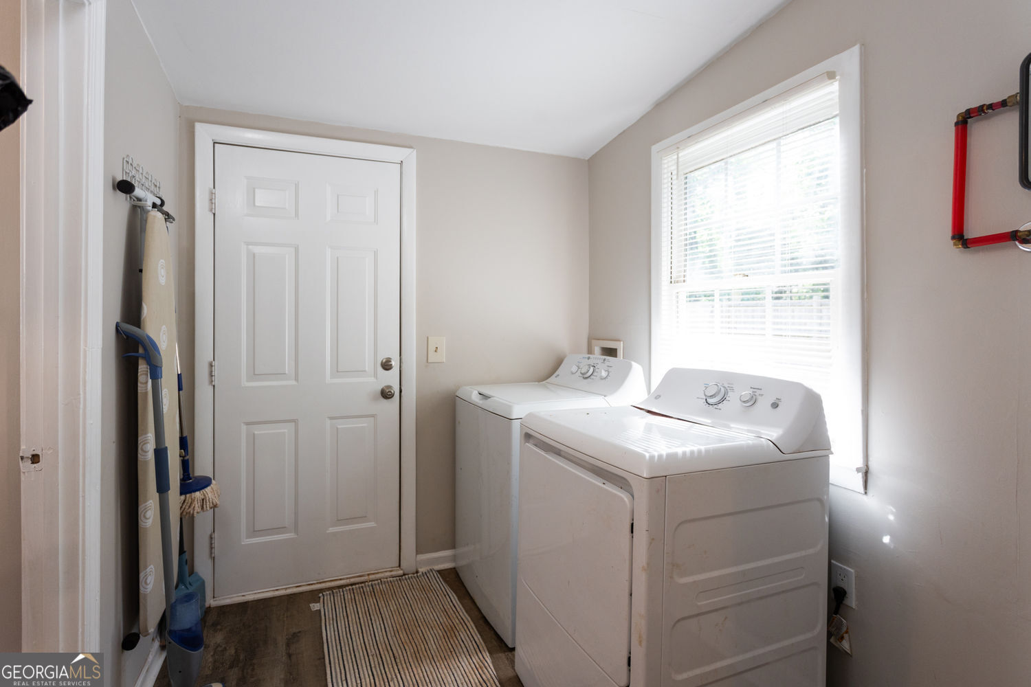 521 Green Street Property Photo 18