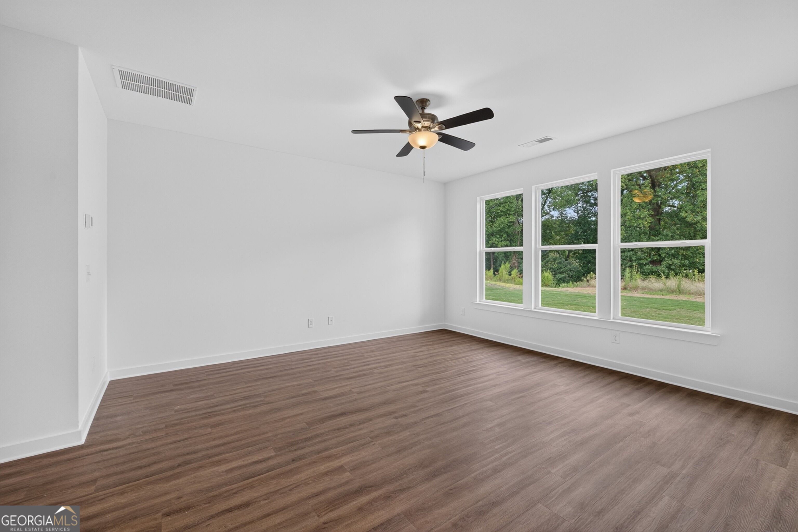360 Crimson Feather Drive Property Photo 10
