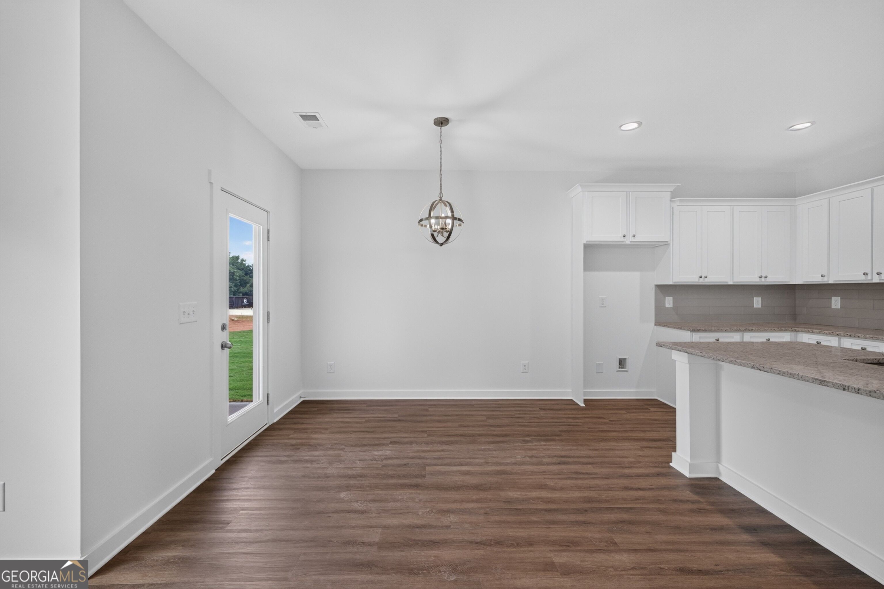 360 Crimson Feather Drive Property Photo 12
