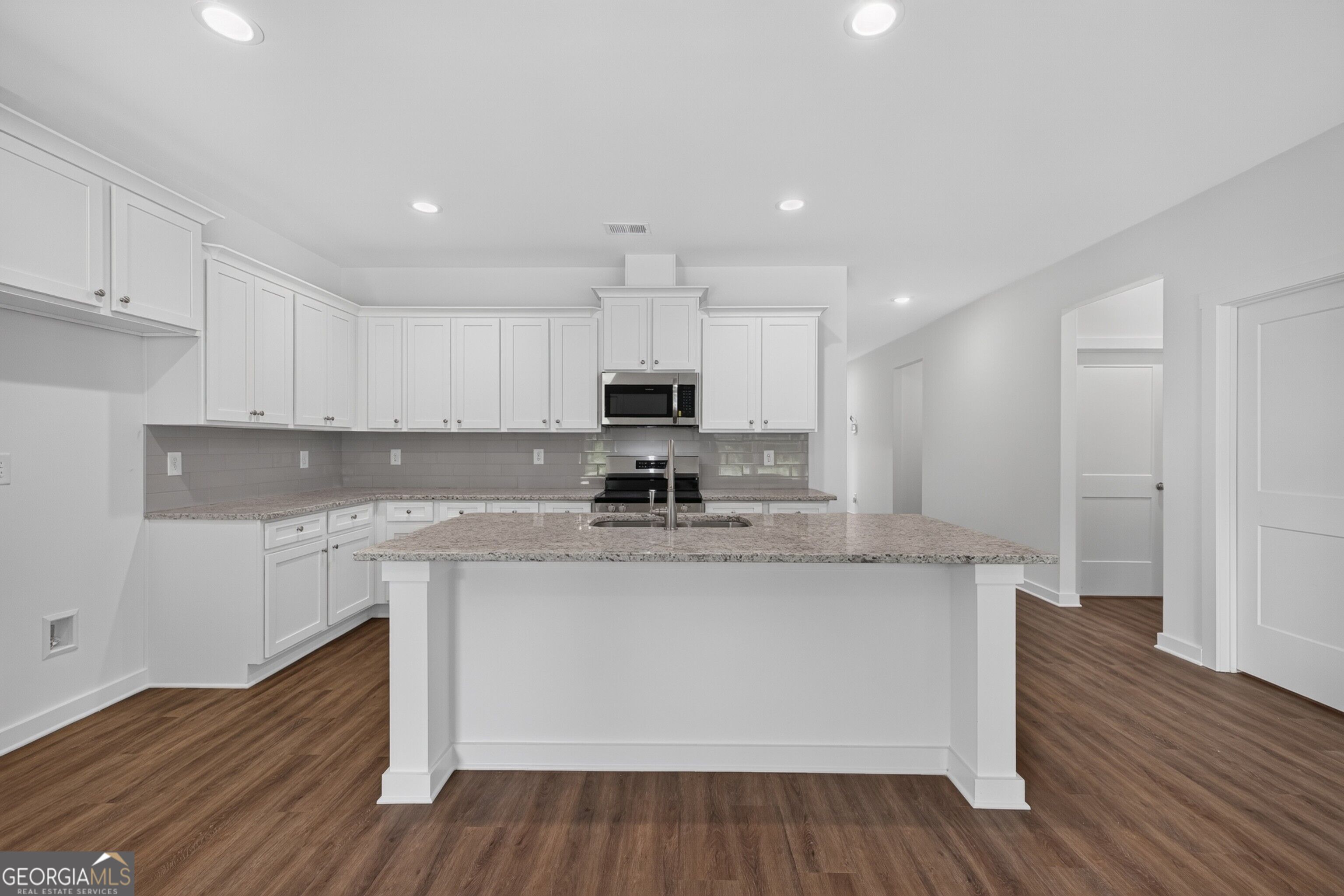 360 Crimson Feather Drive Property Photo 14