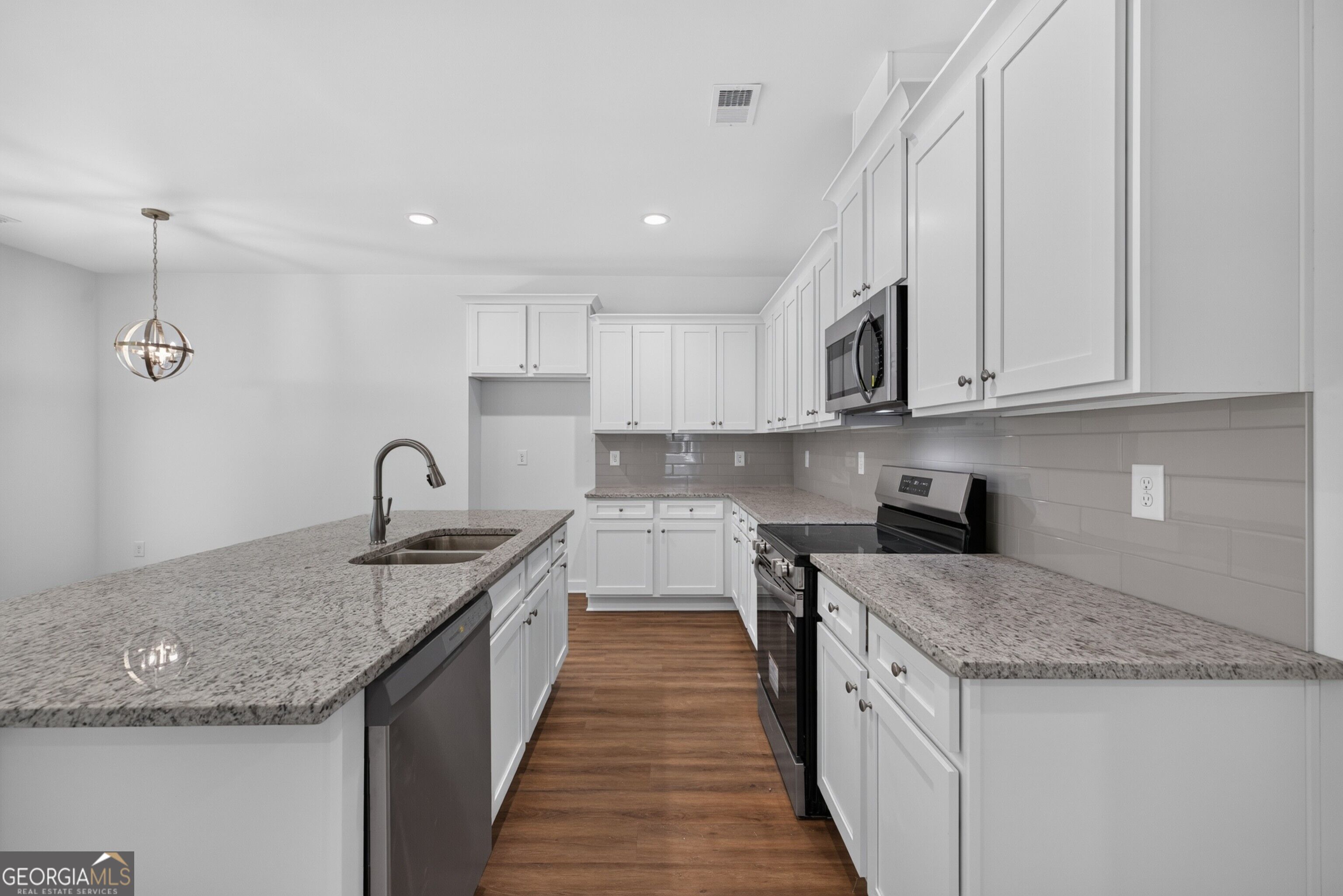 360 Crimson Feather Drive Property Photo 15