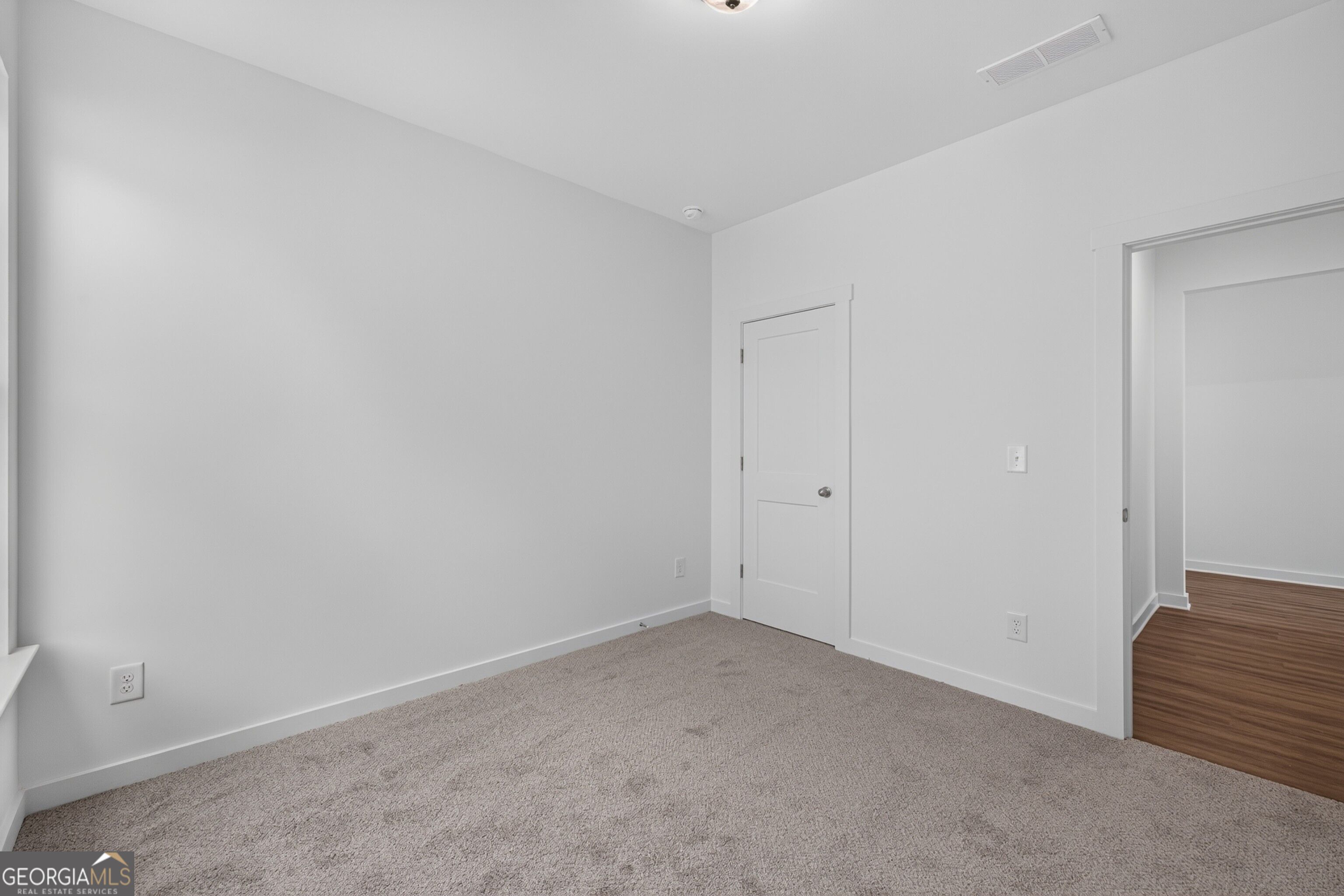 360 Crimson Feather Drive Property Photo 31