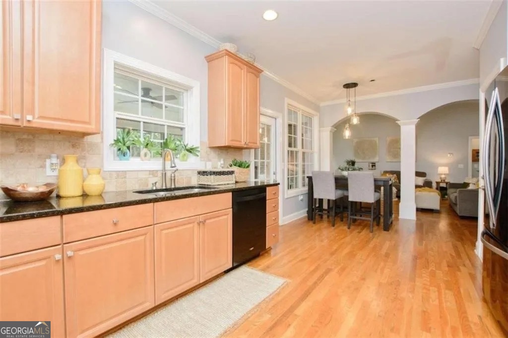 121 Meadow Creek Circle Property Photo 12