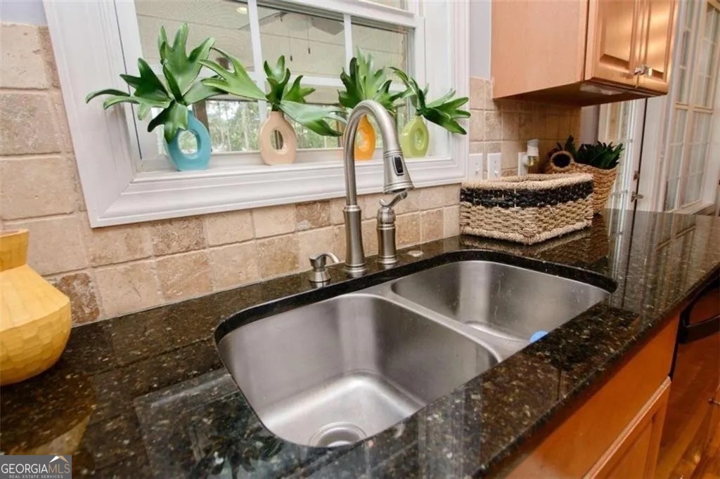 121 Meadow Creek Circle Property Photo 16