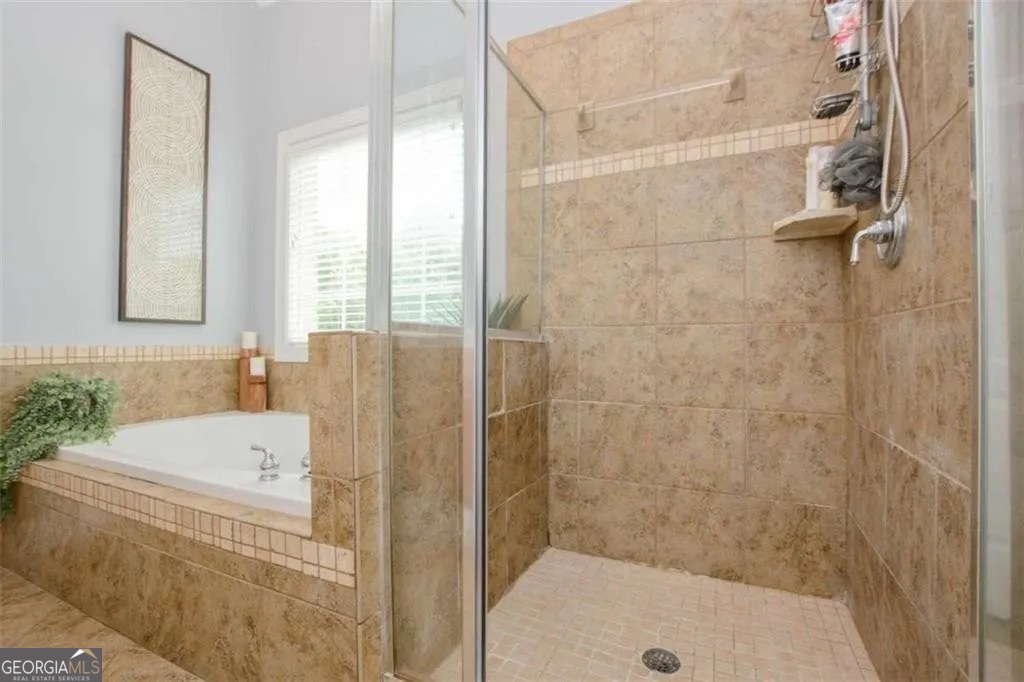 121 Meadow Creek Circle Property Photo 34