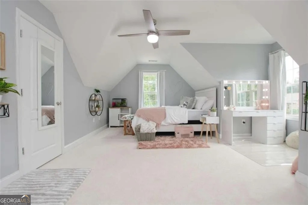 121 Meadow Creek Circle Property Photo 42