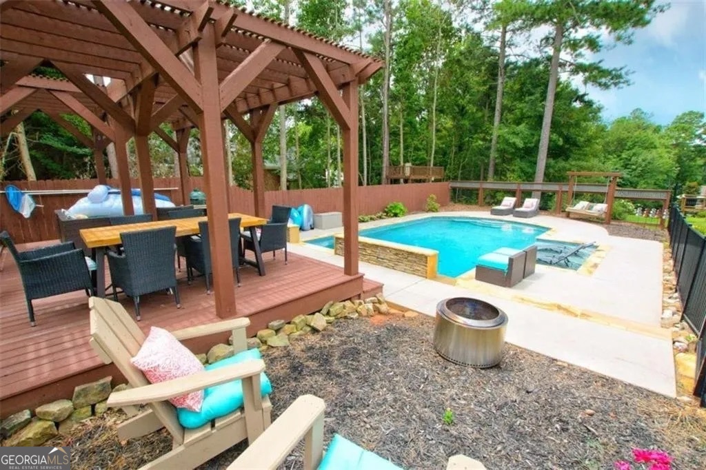 121 Meadow Creek Circle Property Photo 57