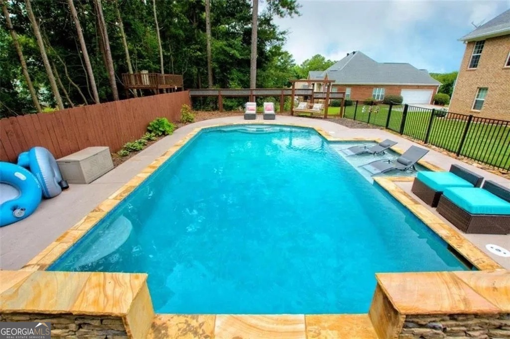 121 Meadow Creek Circle Property Photo 59