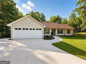 200 Heard Road Property Photo 1
