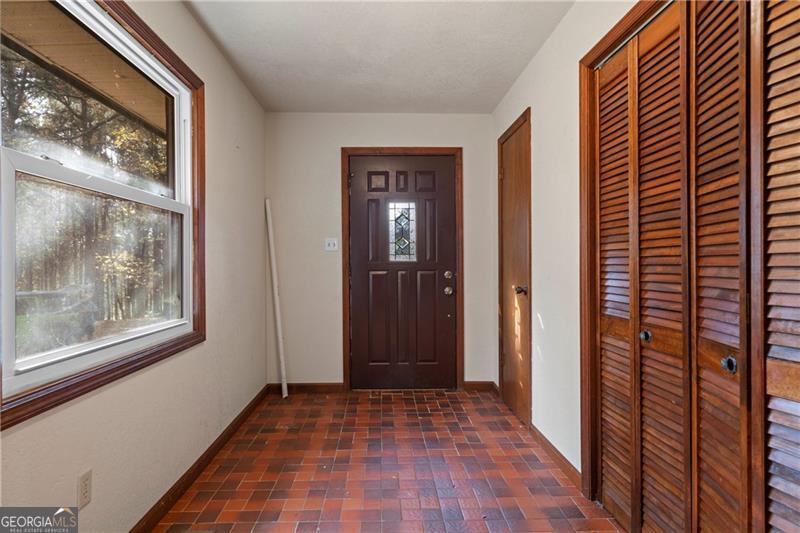 5388 Price Road Property Photo 3