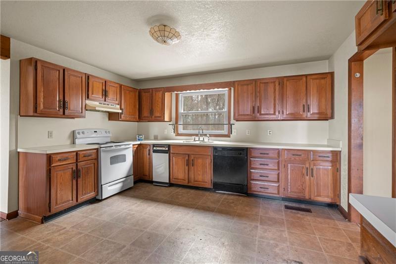 5388 Price Road Property Photo 10