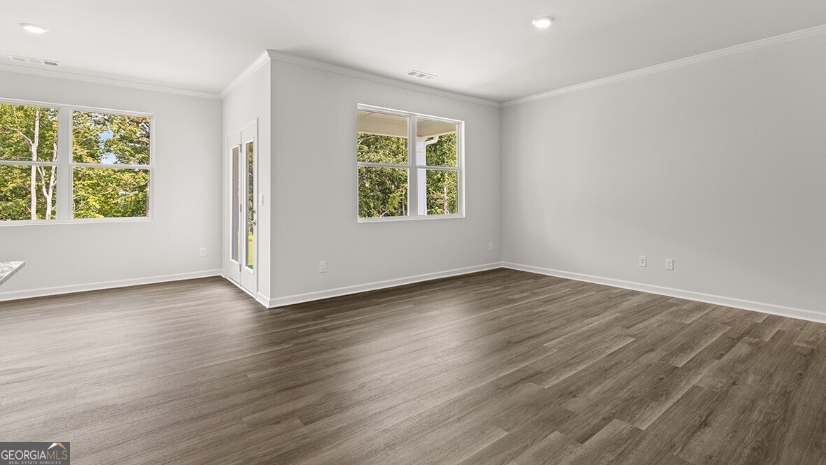 8175 Coldstream Drive Property Photo 12