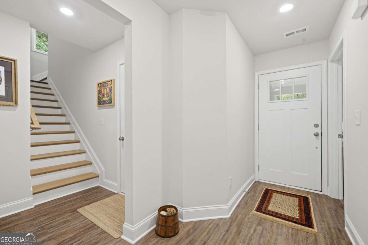 138 Louie Court Property Photo 3