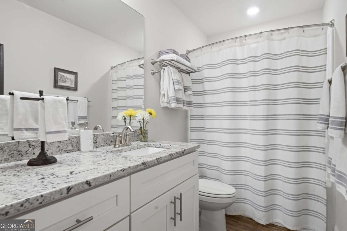 138 Louie Court Property Photo 7
